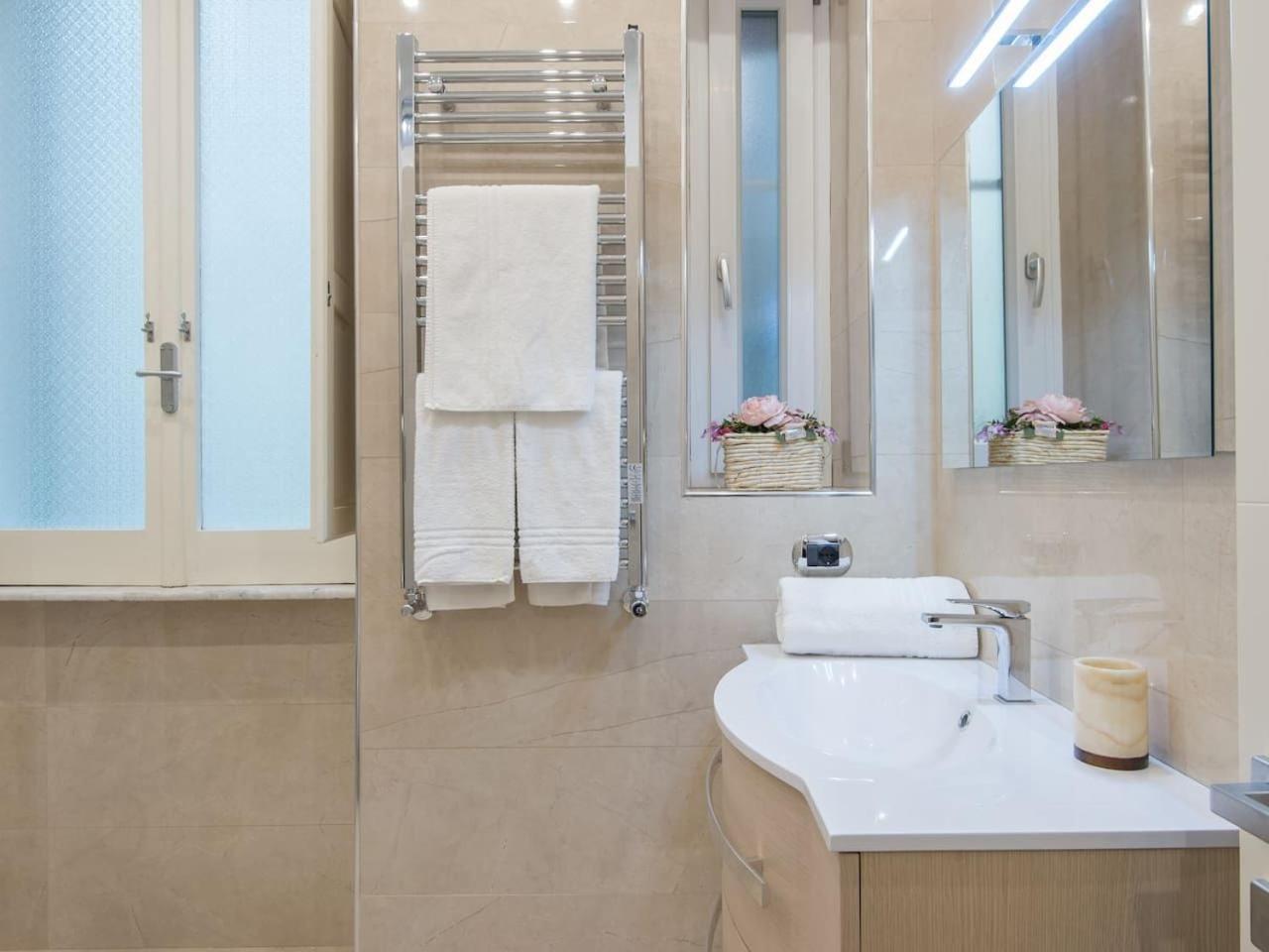 Apartmán White House In Řím Exteriér fotografie